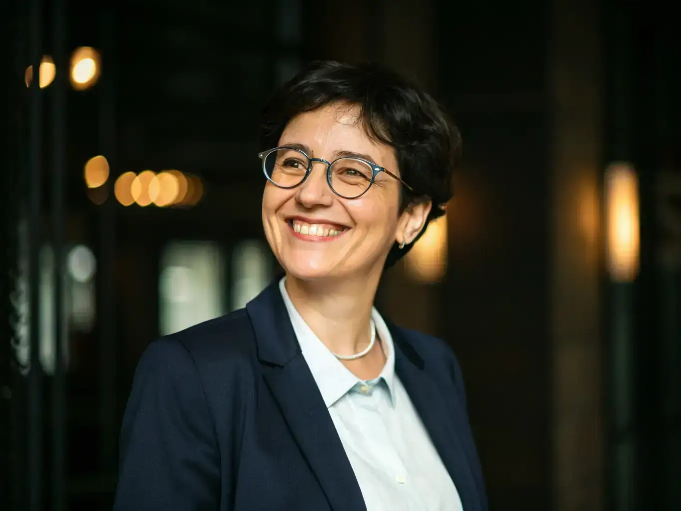 A career counselor providing personalized guidance and support to a job seeker, helping them navigate the job search process and achieve their career aspirations.